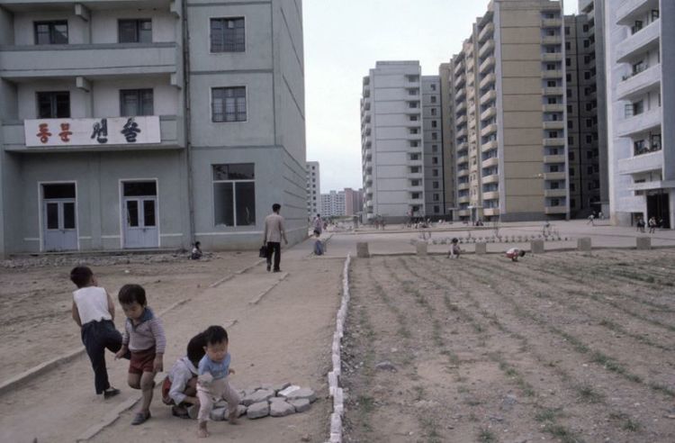 Какой была Северная Корея в 80-х годах: 50 фотографий